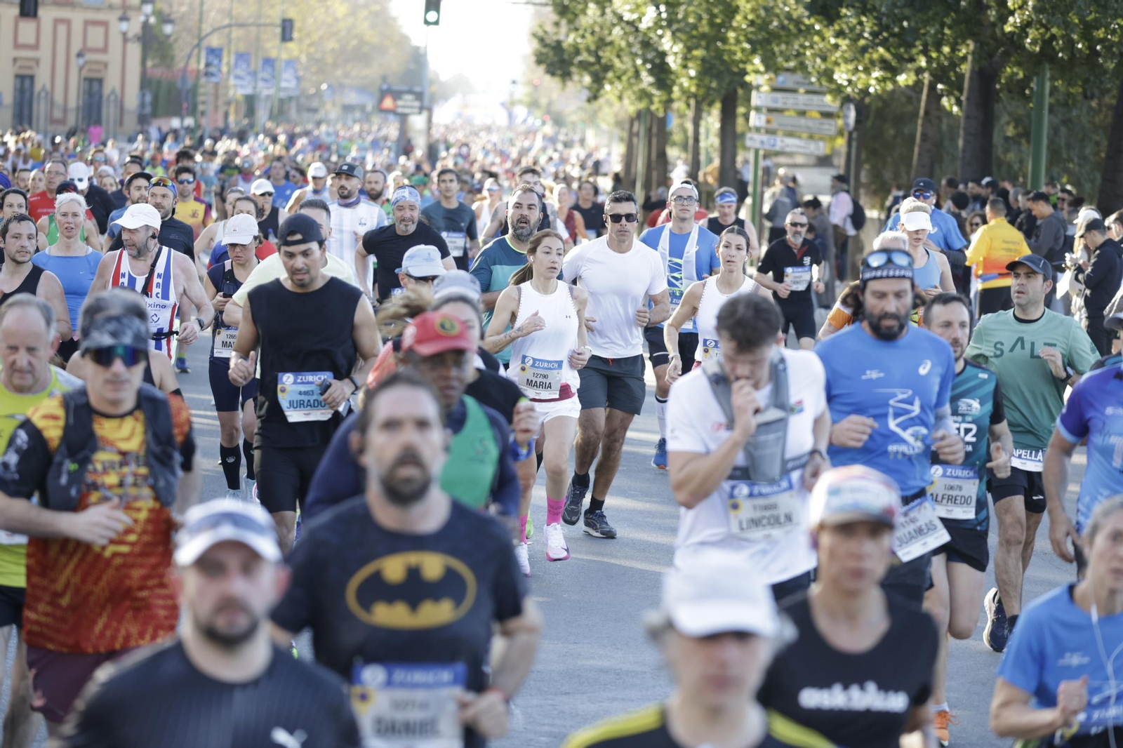 Búscate en el Zurich Maratón de Sevilla 2025