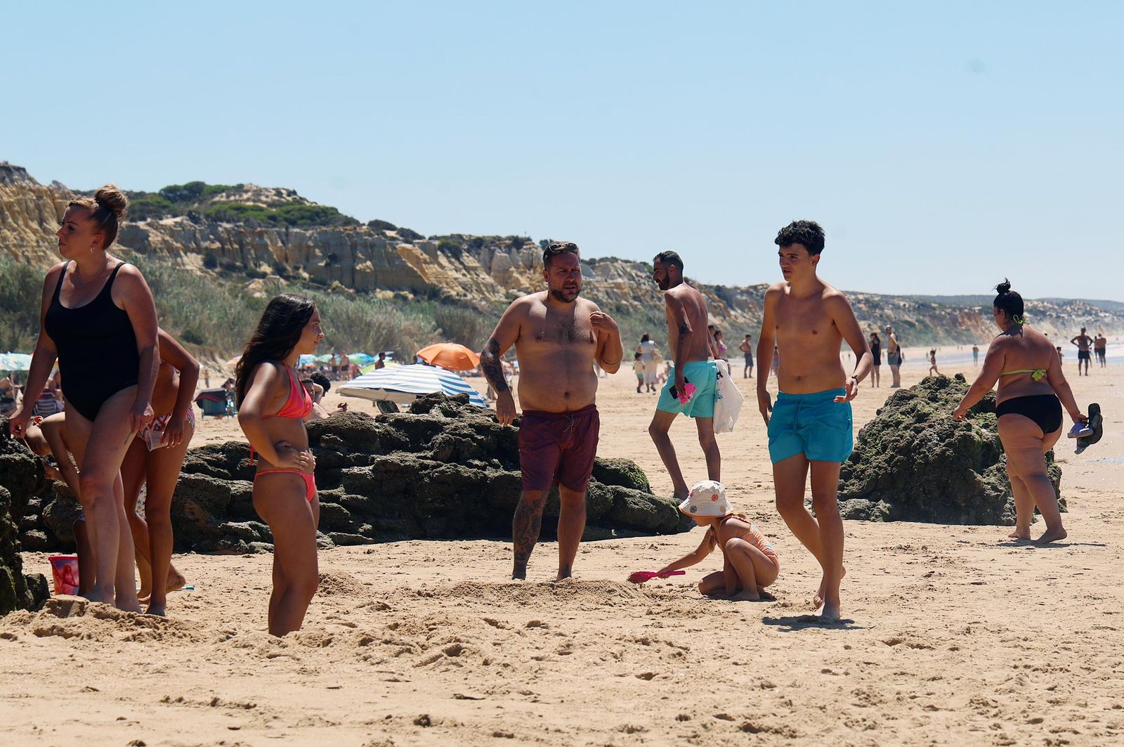 Imágenes de una maravillosa mañana de verano en las playas de la Torre del Loro y Mazagón