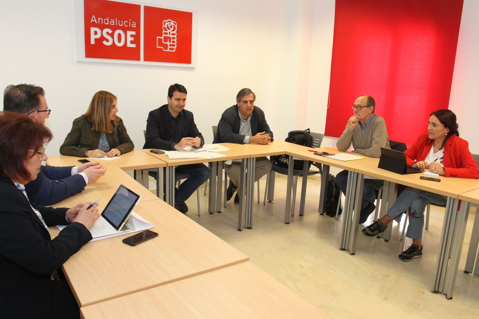 Un momento de la reunión entre García del Hoyo y el PSOE.