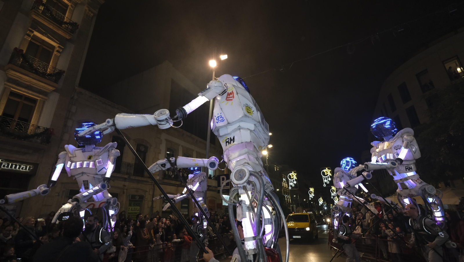 Imágenes de la Cabalgata de los Reyes Magos en Almería