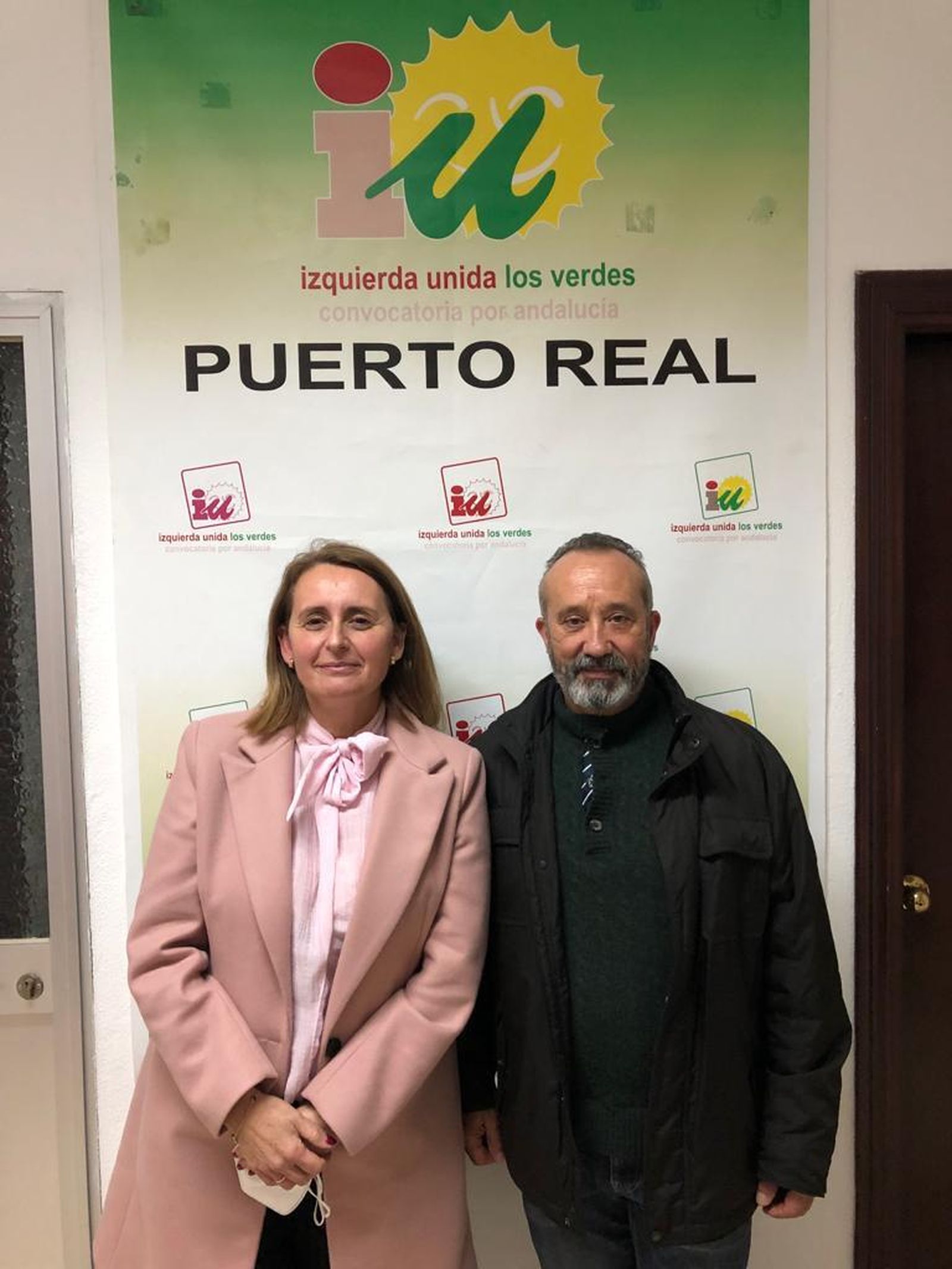 Aurora Salvador, coordinadora local, y Antonio García, secretario de organización de IU