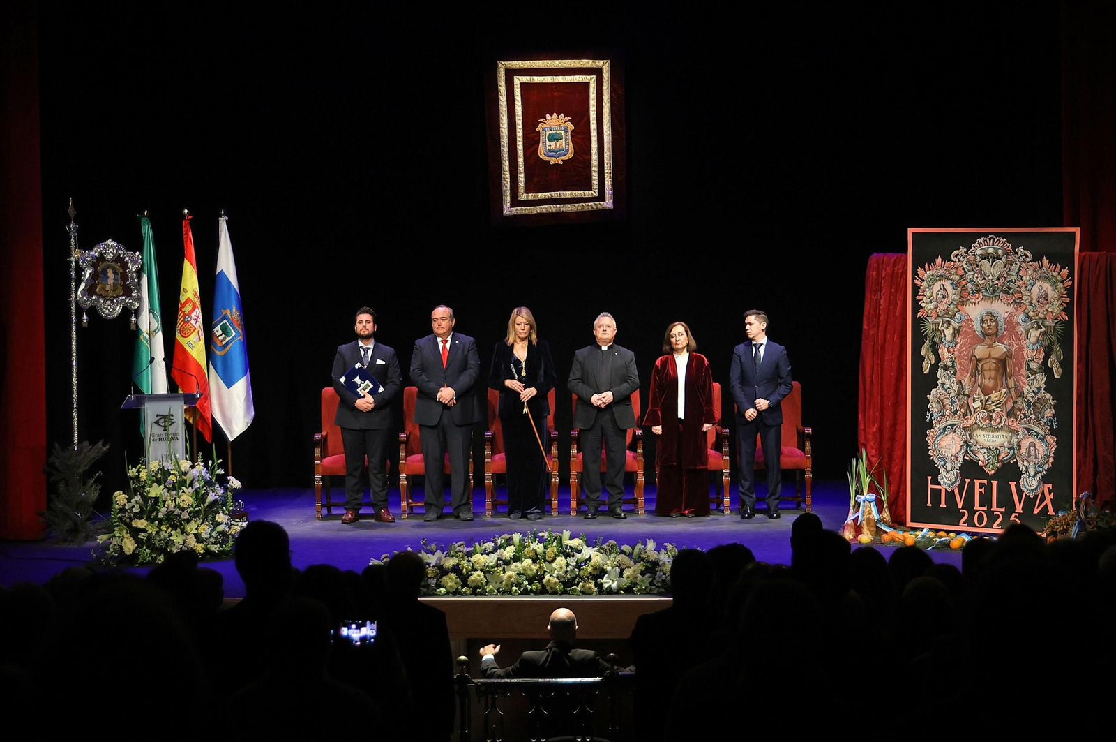 Pepelu Bonaño pregona a San Sebastián en el Gran Teatro de Huelva, en imágenes