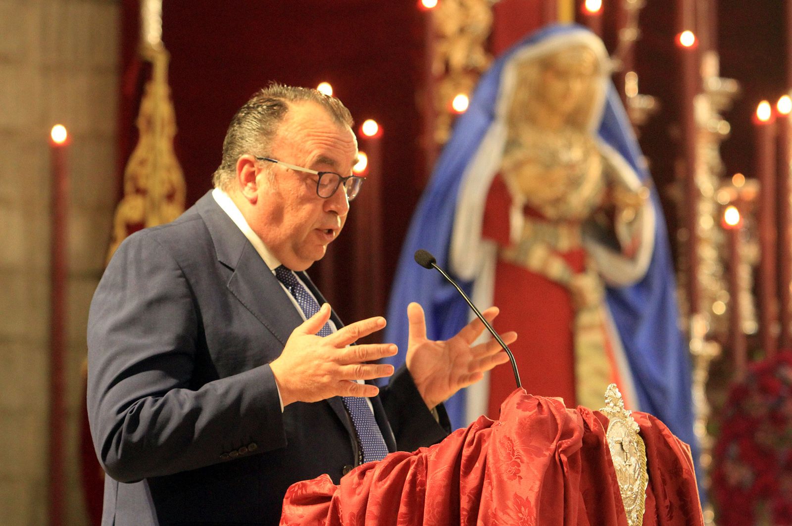 Imágenes del pregón de Fernando de la Torre en la Hdad del Perdón