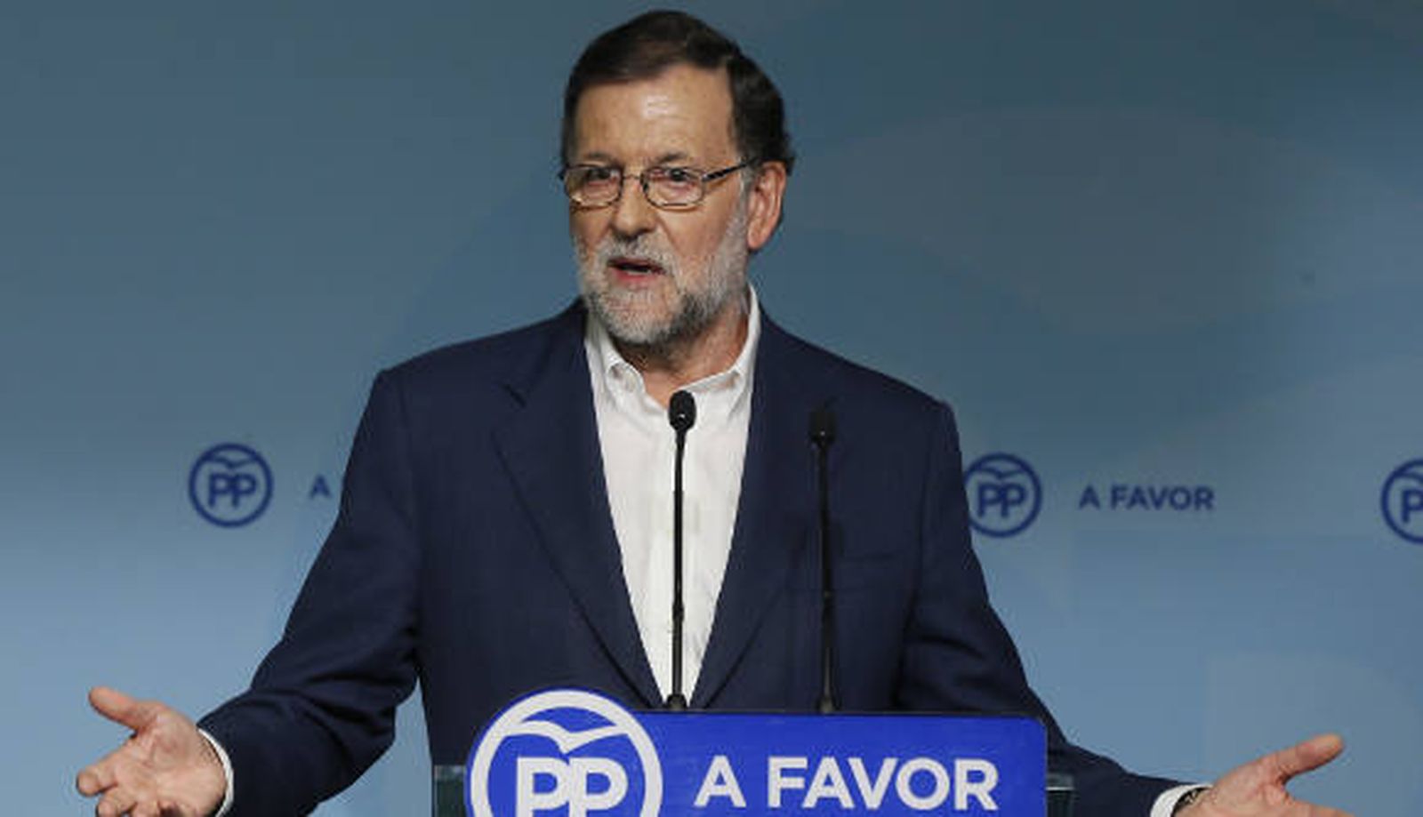El PSOE descarta replantearse su 'no' a Rajoy si la investidura del día 30 falla