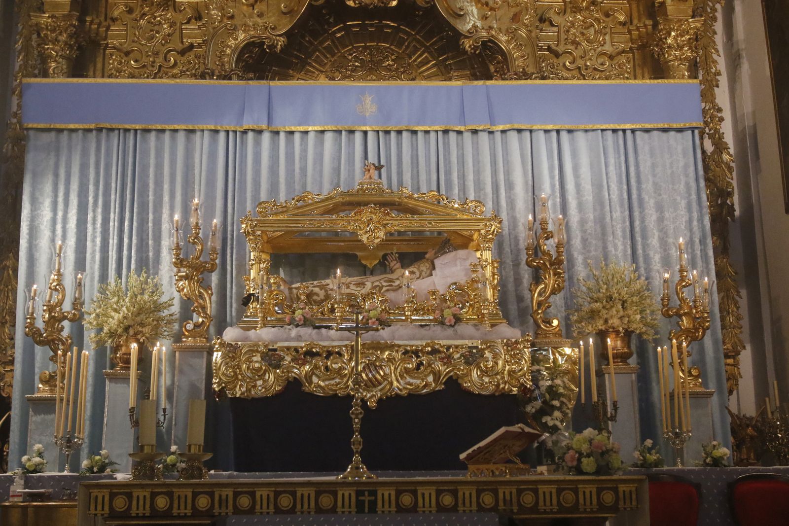 La hermandad de la Virgen del Tránsito de Córdoba celebra su festividad, en imágenes