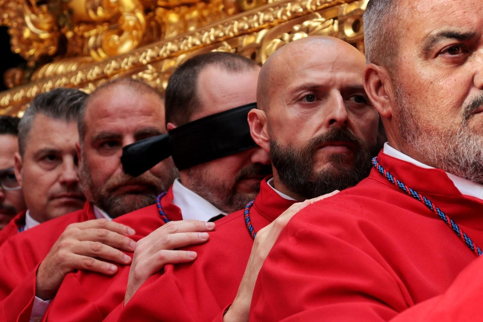 La Sagrada Cena en su procesión de este Jueves Santo en Málaga, en fotos