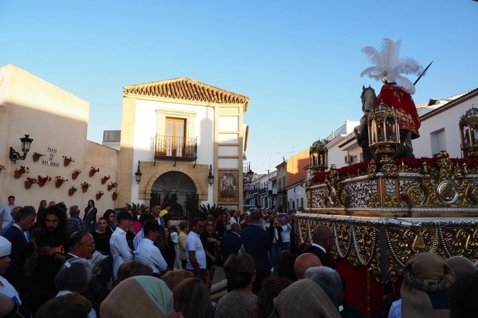 Procesión de San Jorge Mártir por las calles de Palos de la Frontera