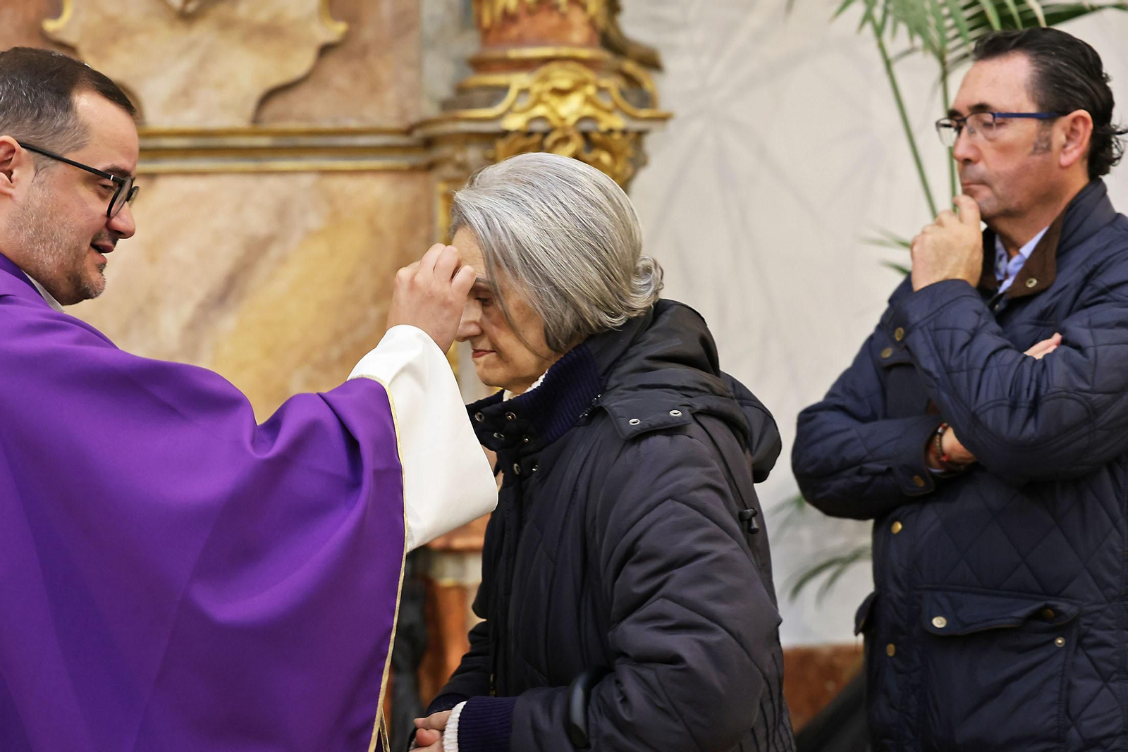 Imágenes de la Imposición de Cenizas en La Merced