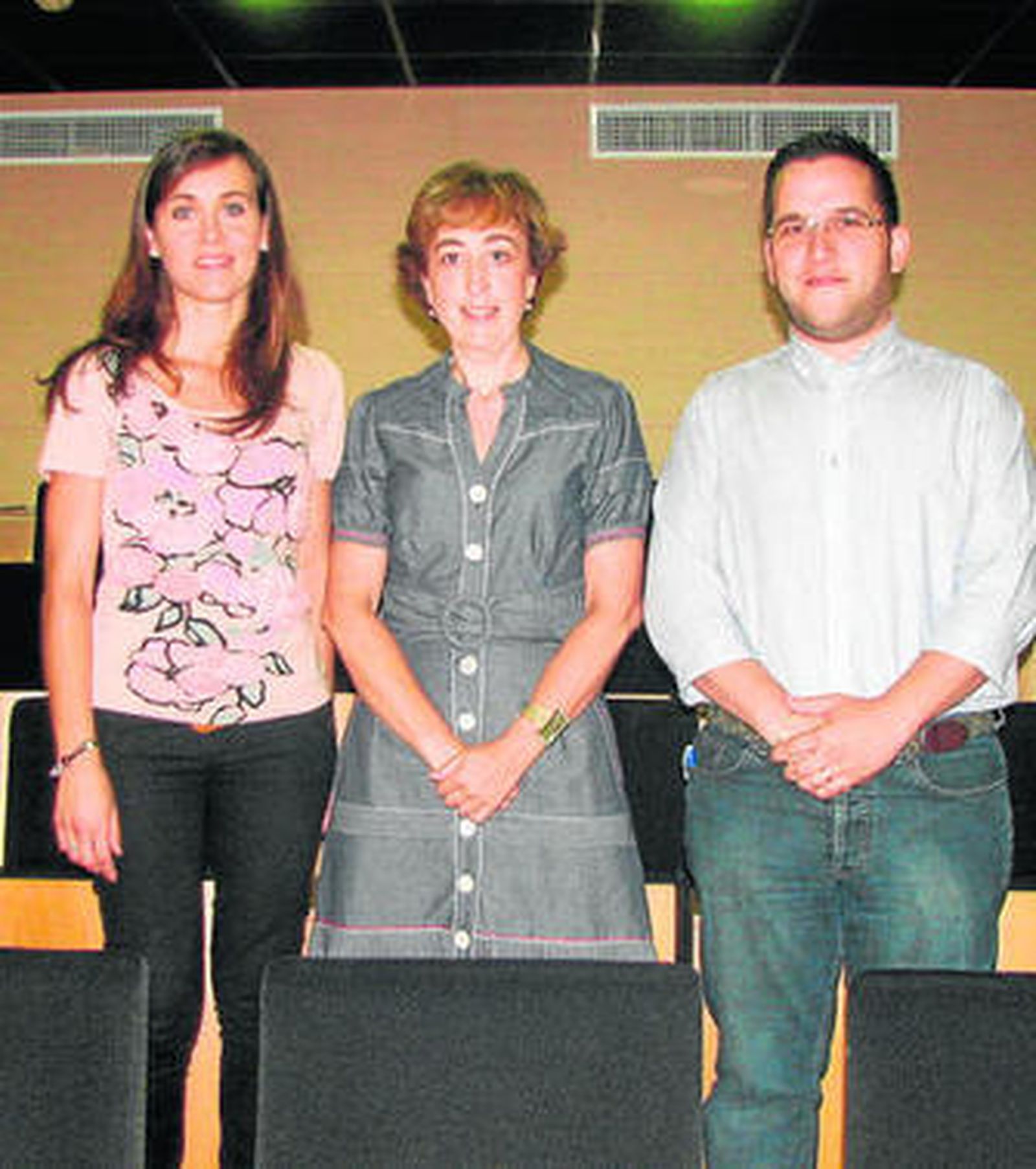 Romero, Carmona y Álvarez  después del Pleno de la entidad.