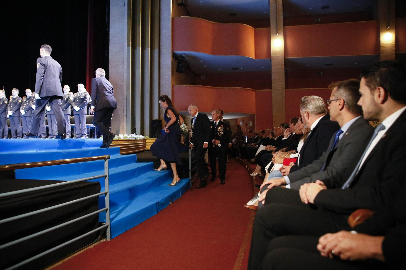 Las imágenes de la celebración del Patrón de la Policía Nacional en Almería, los Santos Ángeles Custodios