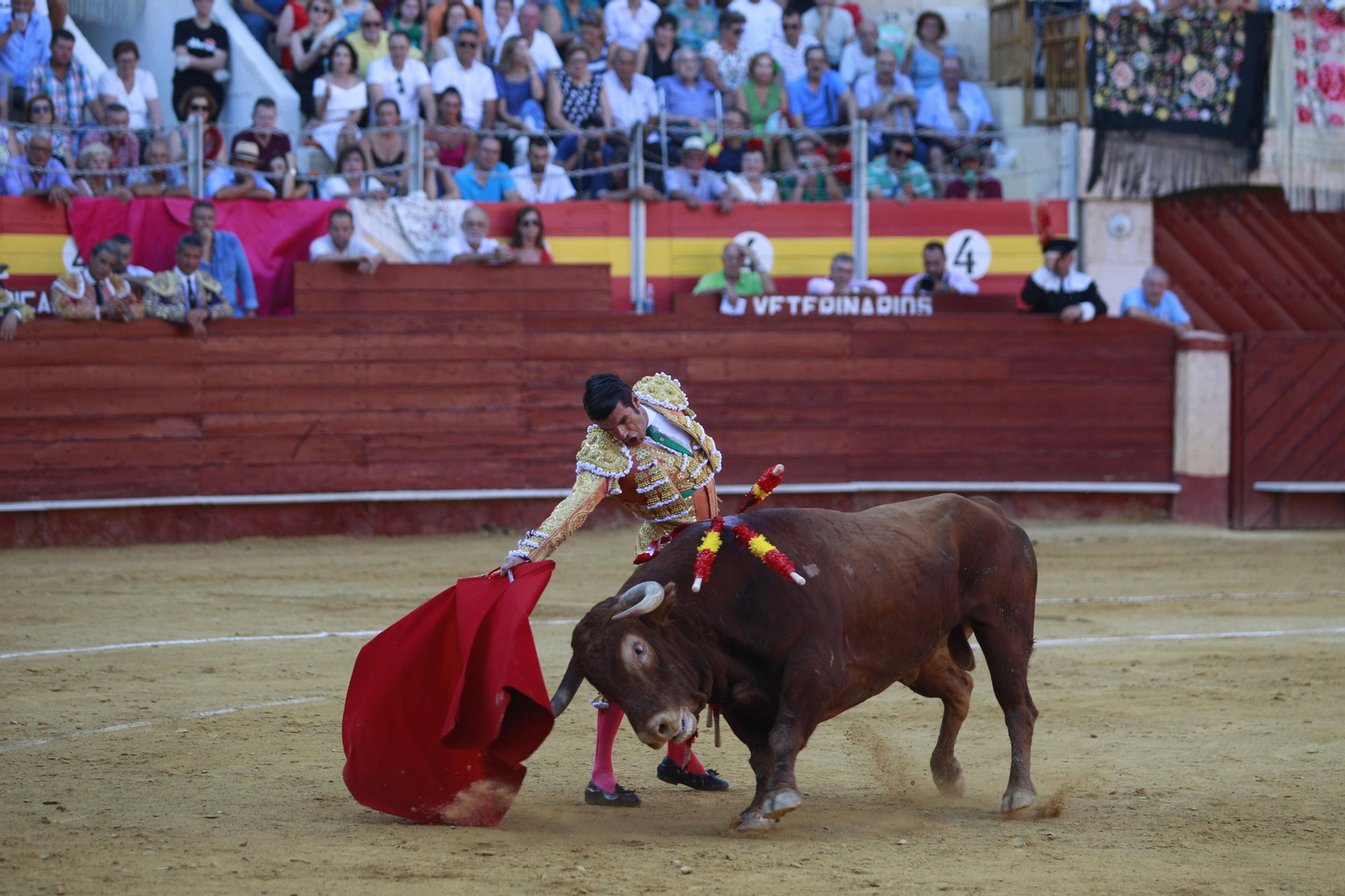 Triunfo del diestro Emilio de Justo en la Corrida de Toros de la Feria de Almería 2023