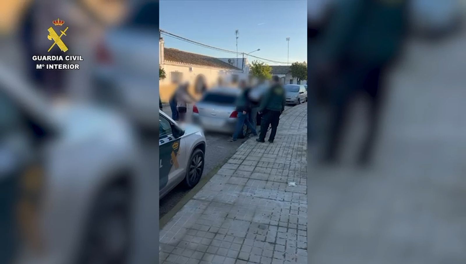 Así la detención en Vejer de los estafadores de más de 7.000 euros a una persona con discapacidad haciéndole creer que estaba en una relación sentimental