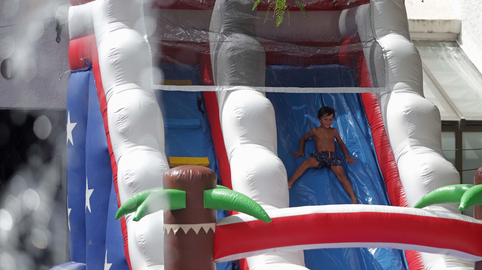 Fotos de la Fiesta del Agua en San Roque