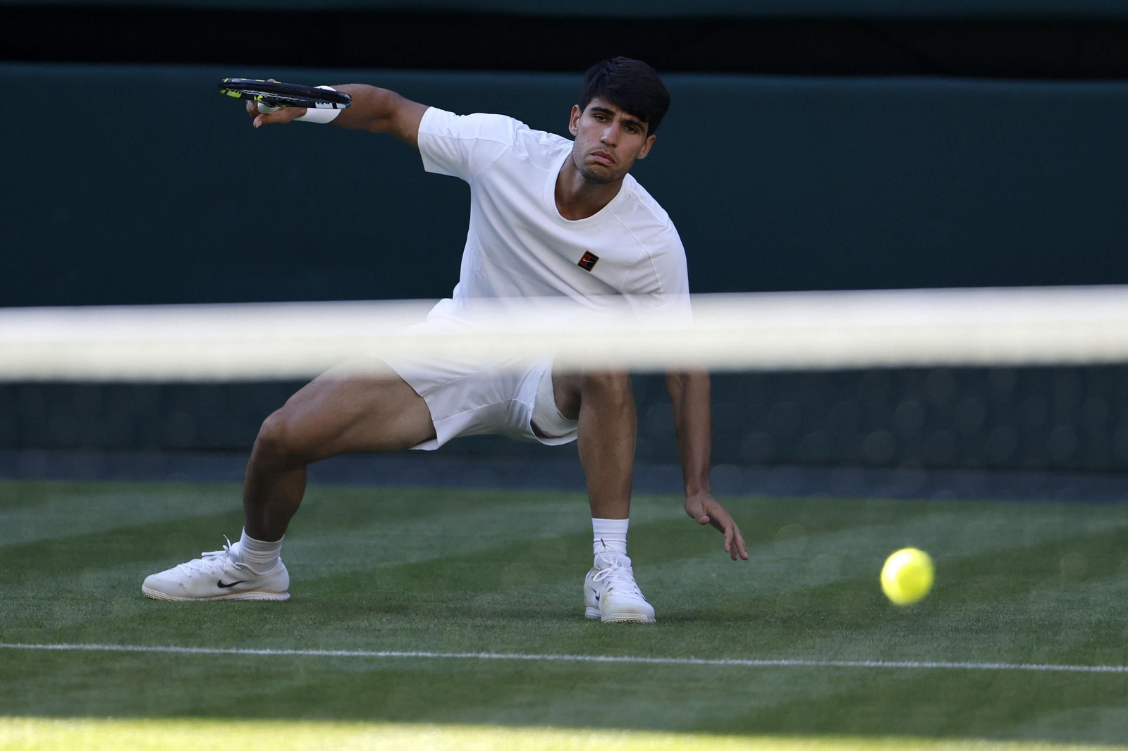 Las imágenes del debut de Alcaraz en Wimbledon y del resto de la jornada
