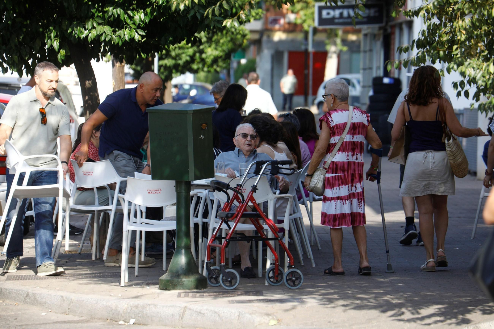 Un paseo por el barrio de Fátima una mañana de verano en Córdoba, en imágenes