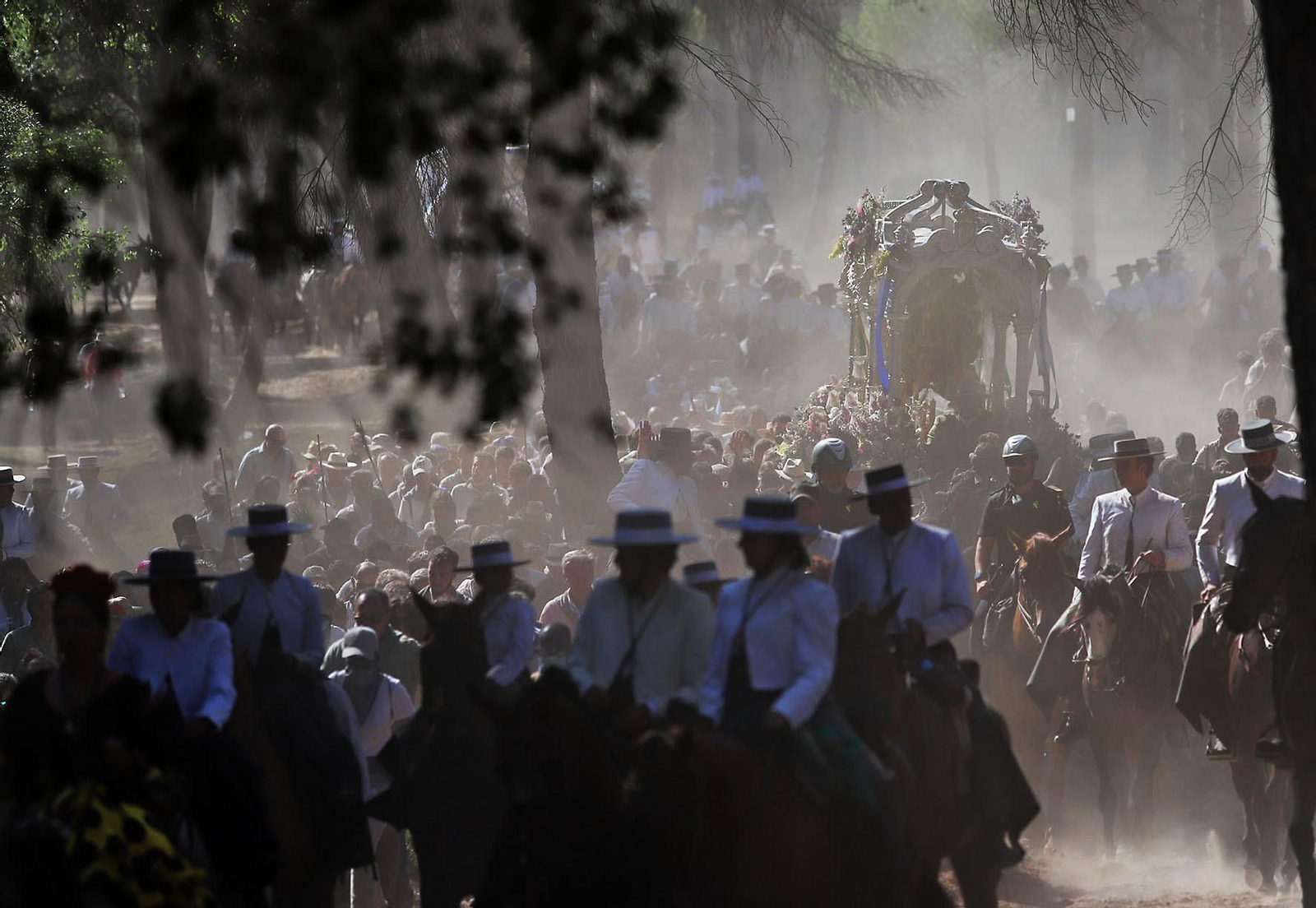 El Rocío 2023: Imágenes del Camino de la Hermandad del Rocío de Huelva