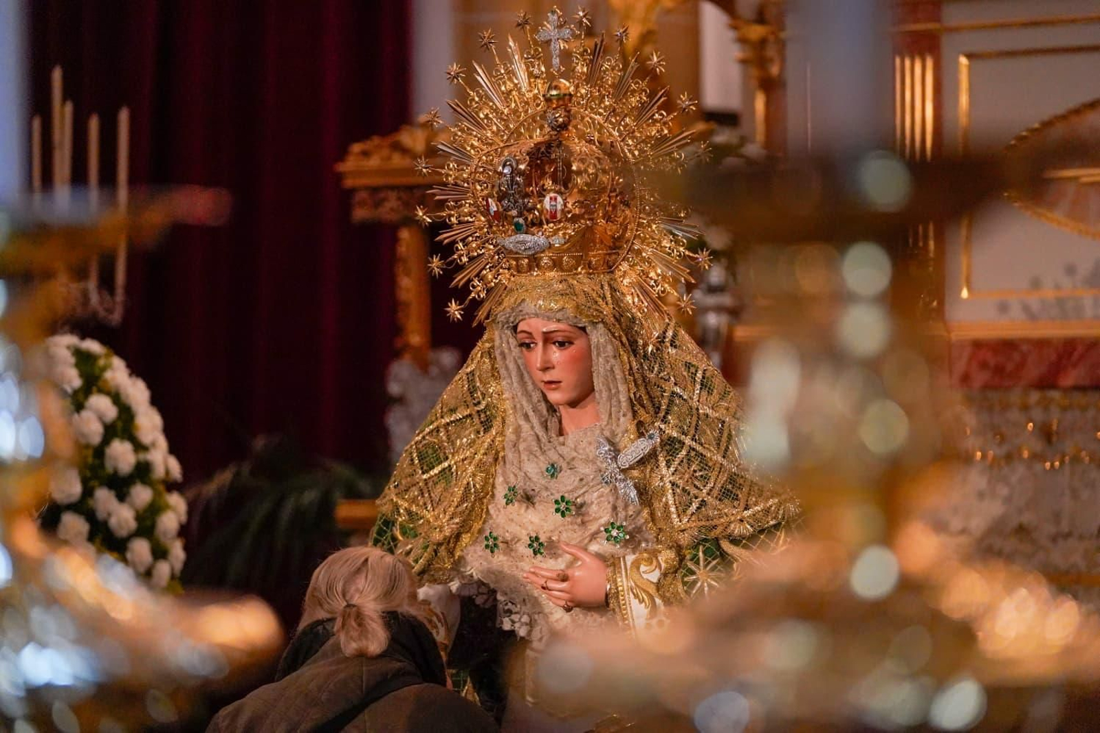 Besamanos de la Esperanza Macarena