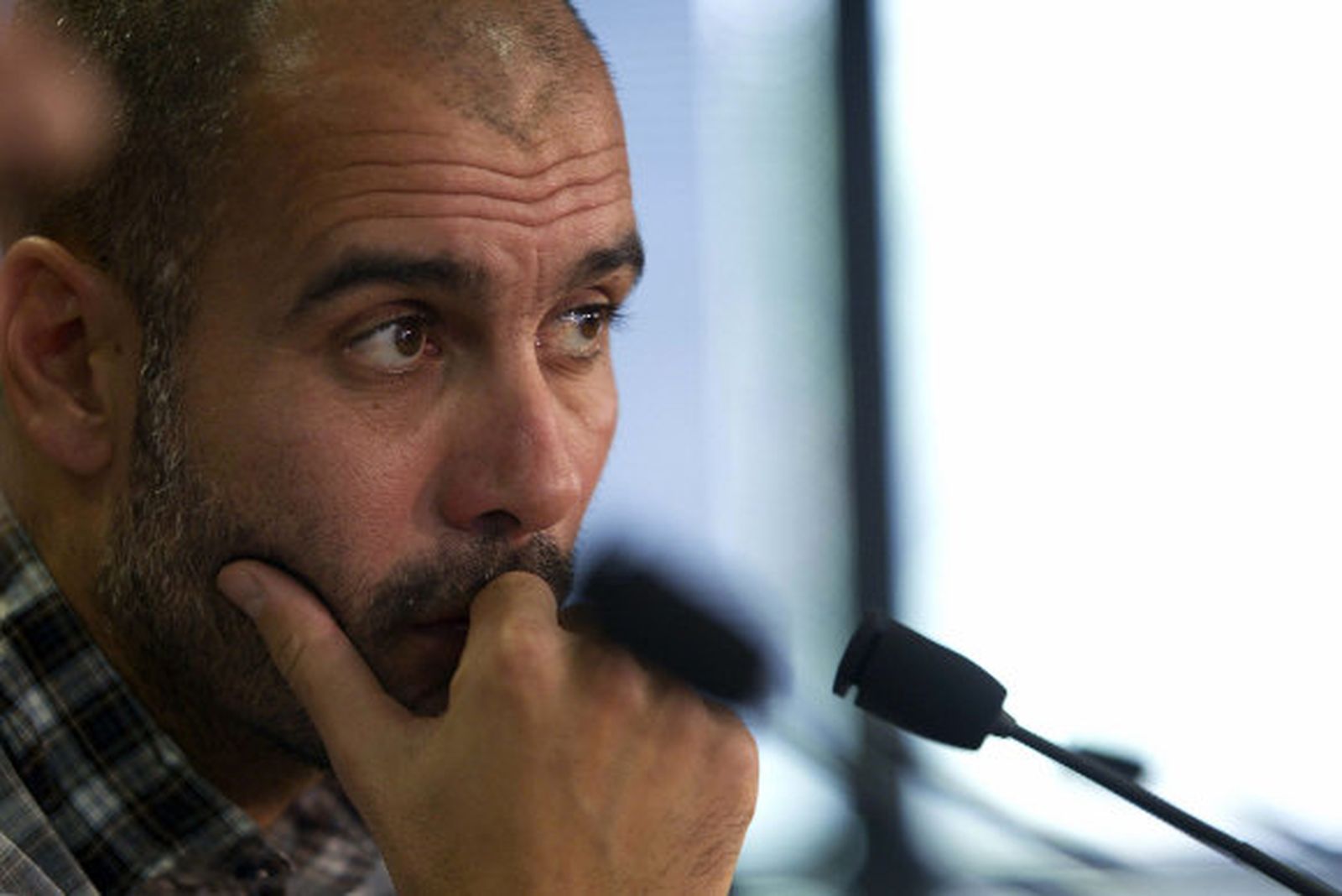 Guardiola: "Algunos errores más no sé si nos permitirán coger al Madrid"