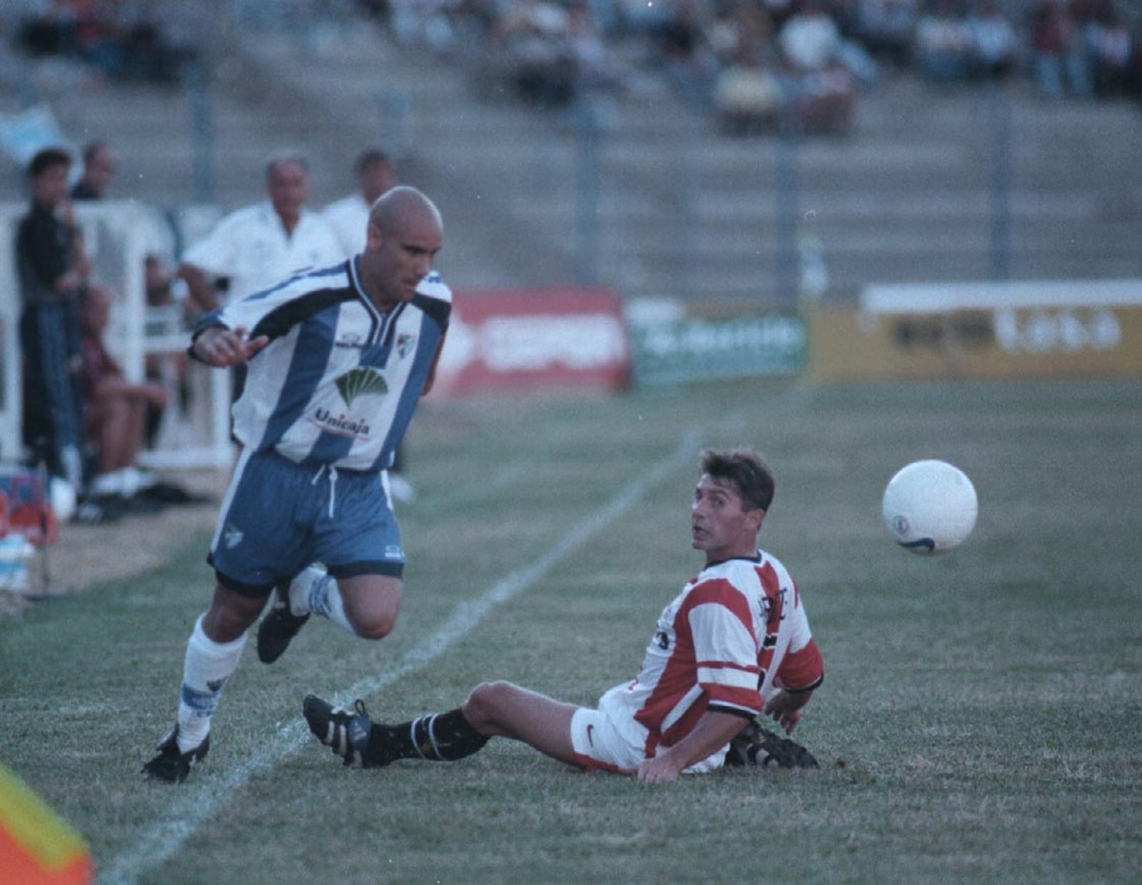 Las camisetas más icónicas del Málaga CF: Champions, Intertoto, UEFA, ascensos