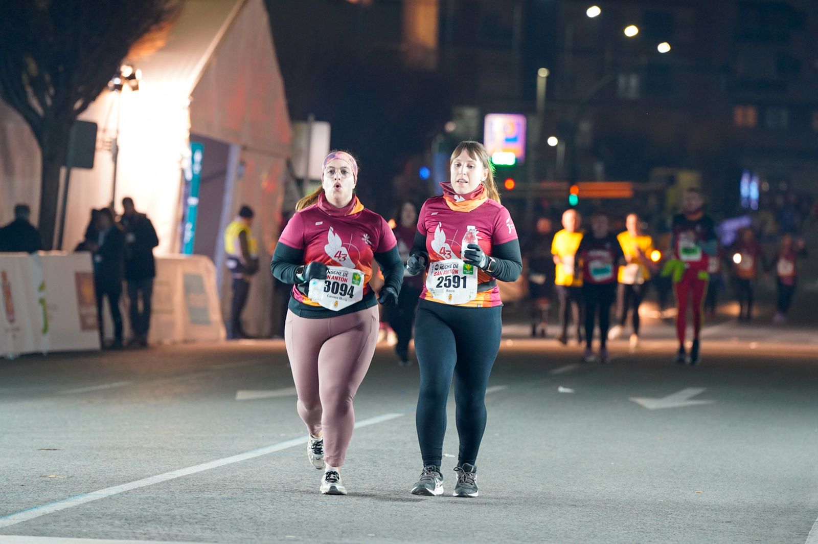 En imágenes: búscate en tu llegada a meta de la Carrera de San Antón 2026 (5)