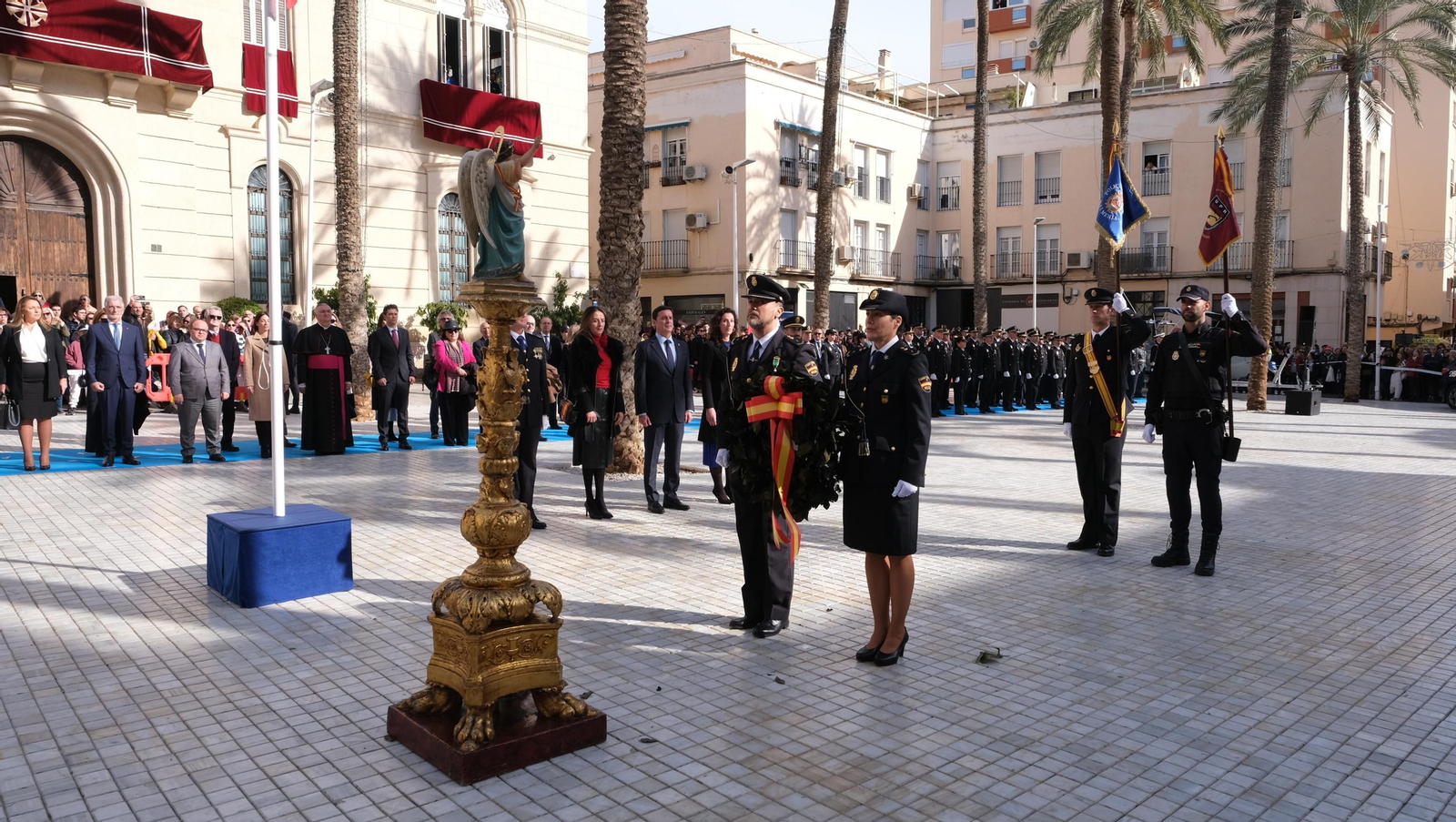 Imágenes del acto del 200 aniversario de la Policía Nacional, en Almería
