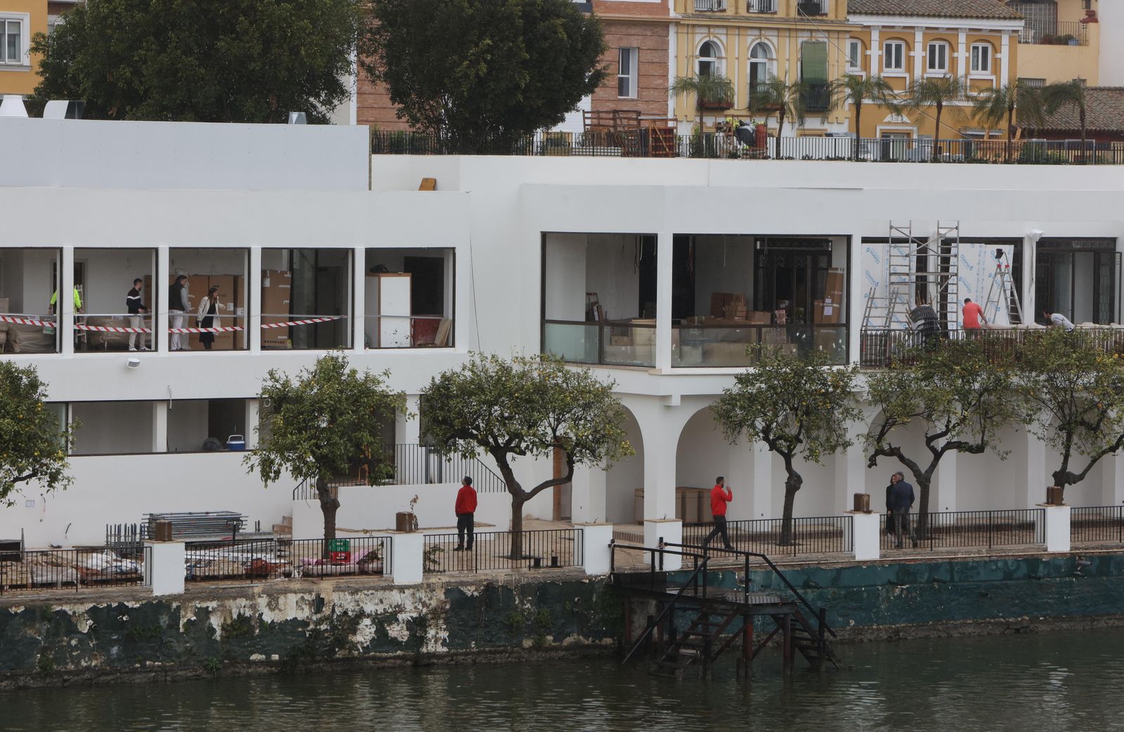 Urbanismo detalla los incumplimientos de licencia del nuevo restaurante Río Grande