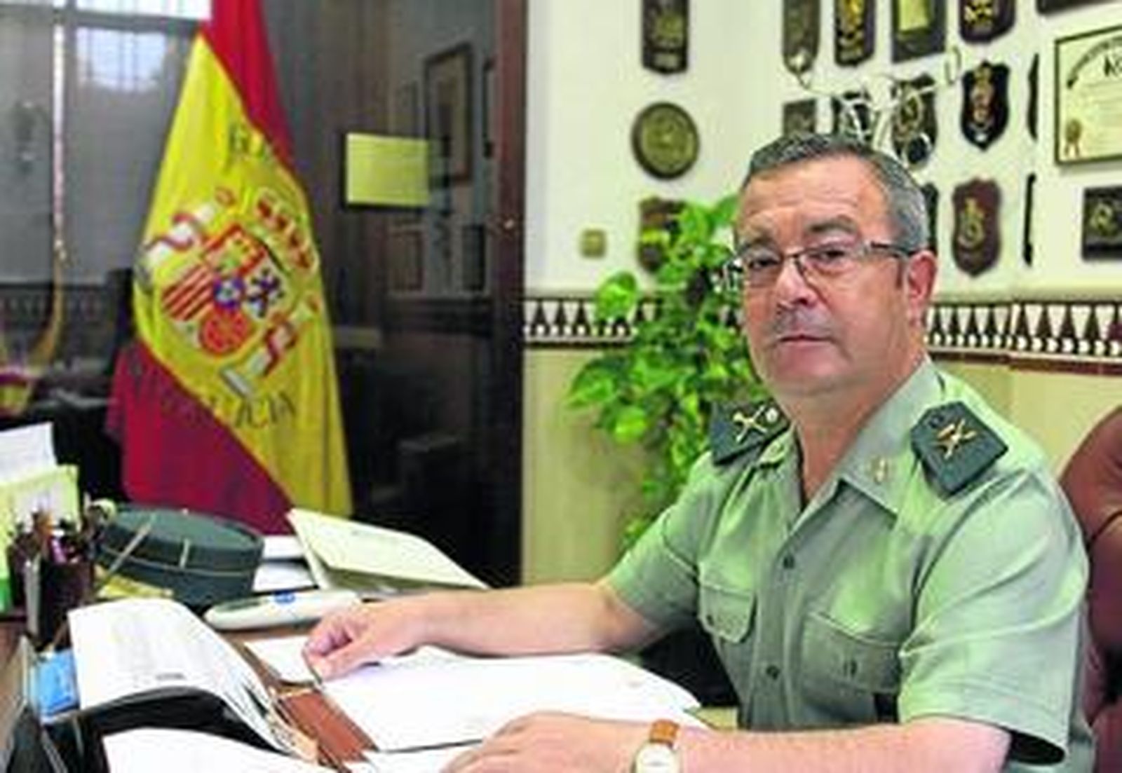 El general jefe de la Zona IV, Antonio Dichas, en su despacho.