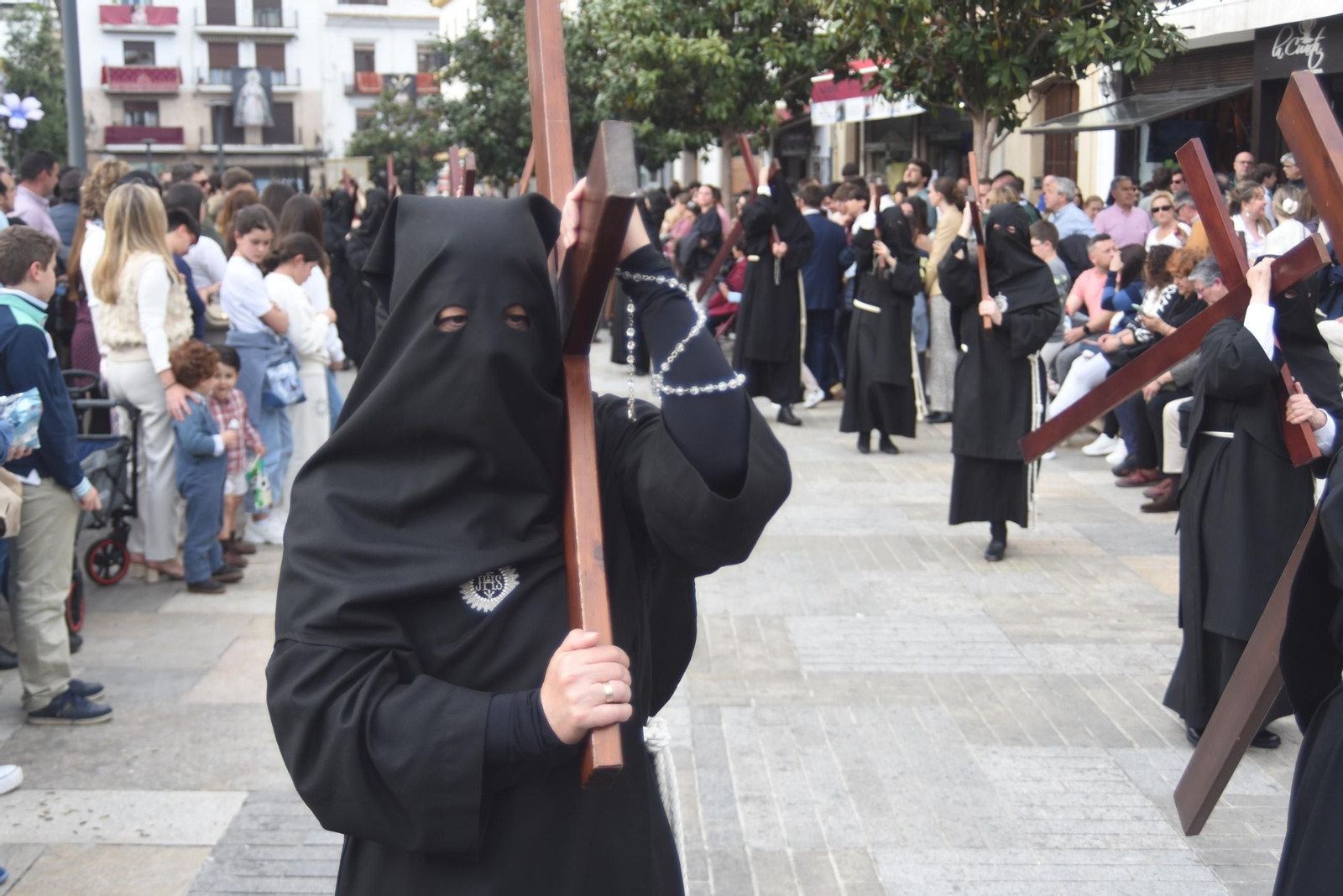 La procesión del Nazareno en este Jueves Santo de Córdoba, en imágenes