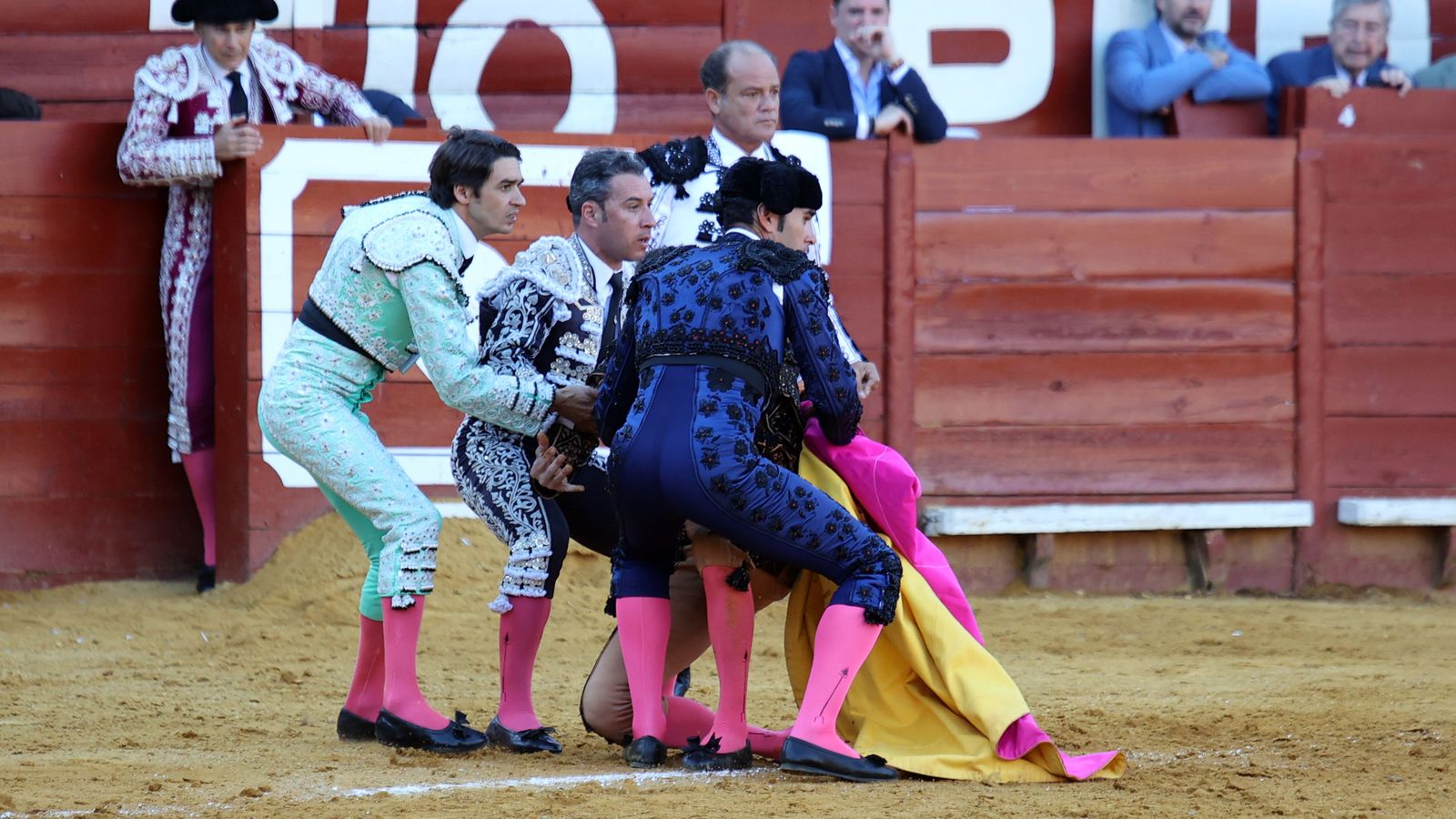 Última tarde de toros de la Feria de Jerez 2024 con Morante, Manzanares y Castella