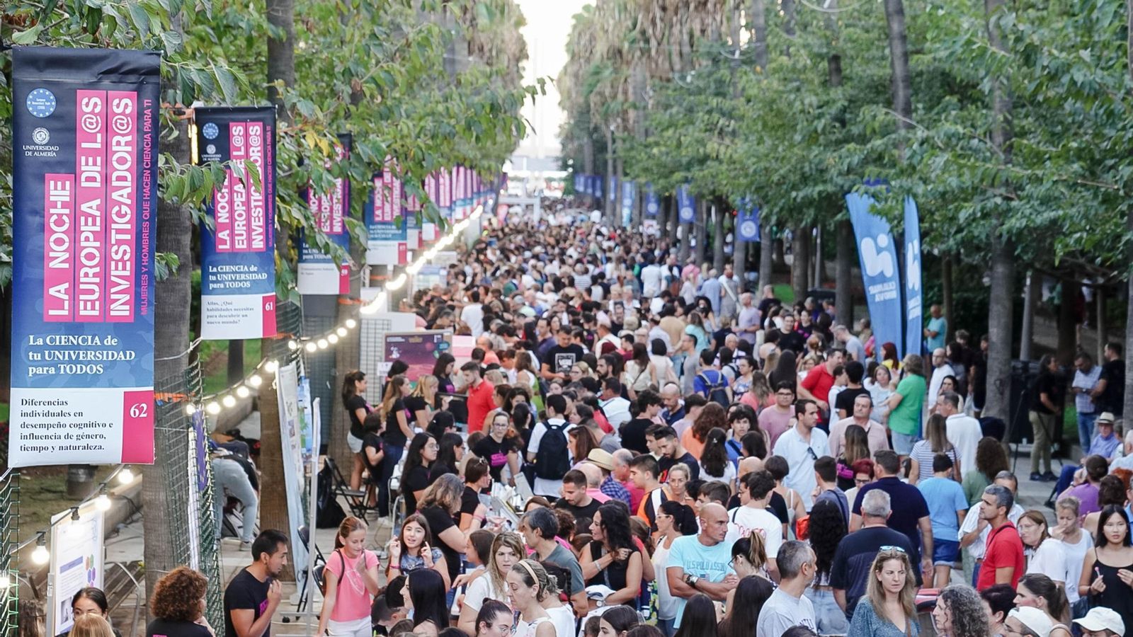 Multitudinaria participación en la edición de 2023 de La Noche Europea de los Investigadores en Almería