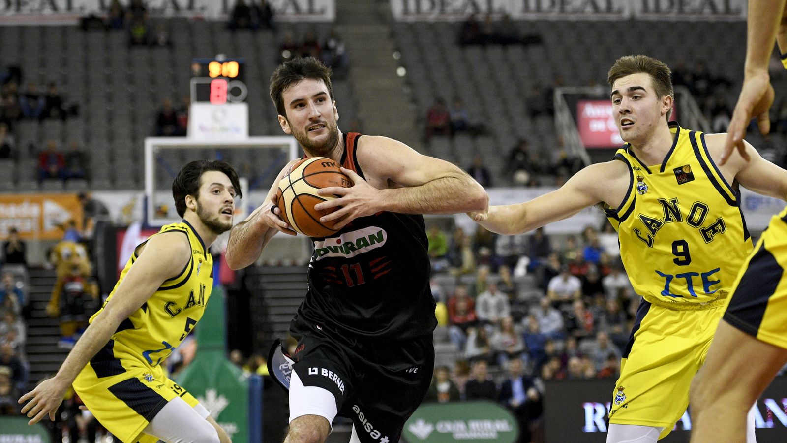 Joan Pardina cuajó un buen encuentro ante el Real Canoe.