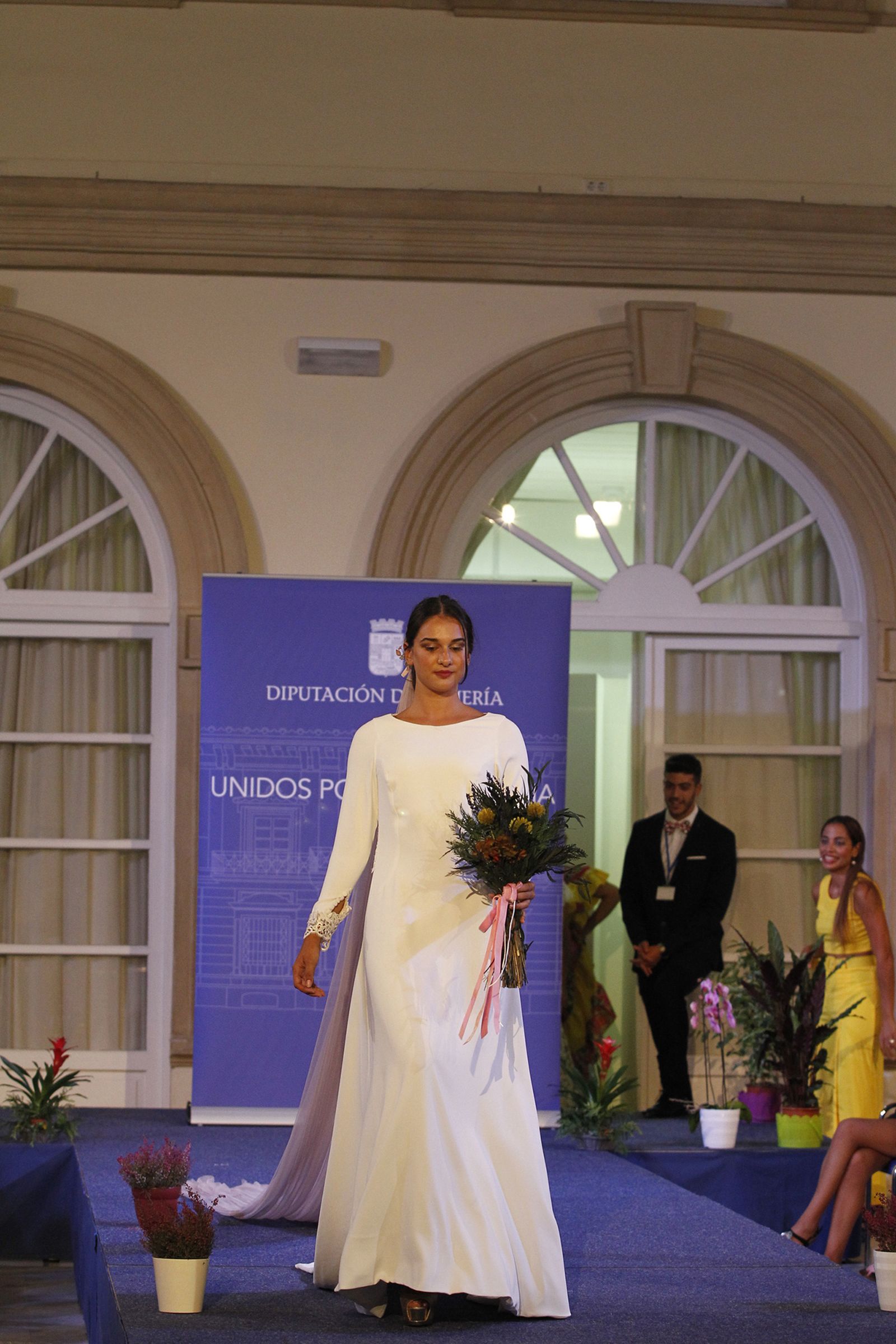 Fotogalería desfile de moda Asociación de Fibromialgia de Almería AFIAL
