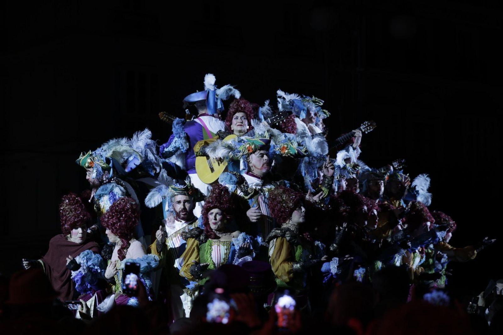 Cortejo, acto y quema del Dios Momo del Carnaval de Cádiz 2026