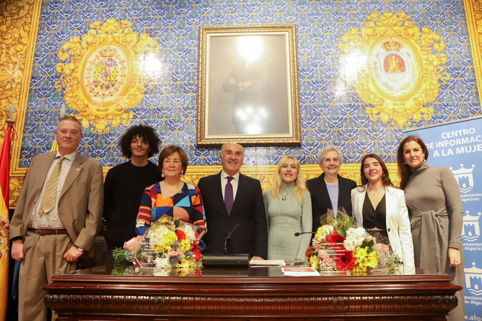 Imágenes del homenaje a Concepción Villaescusa y Cristina Orozco en Algeciras por el 8-M