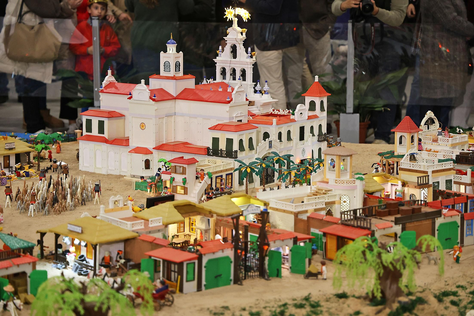 Imágenes del Belén de Playmobil más grande del mundo dedicado al Rocío