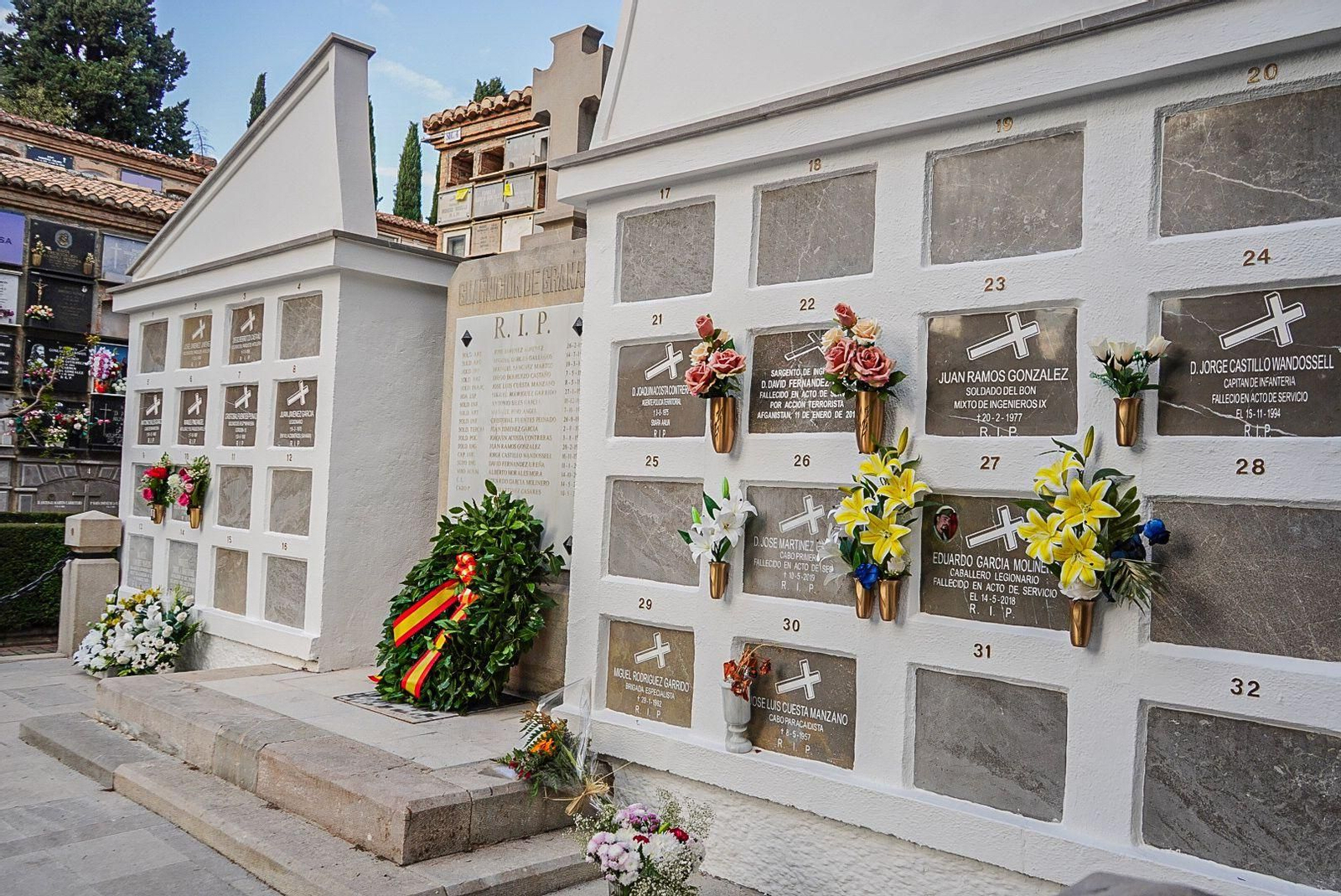 Galería | Todas las imágenes del Día de los Caídos por la Patria en Granada