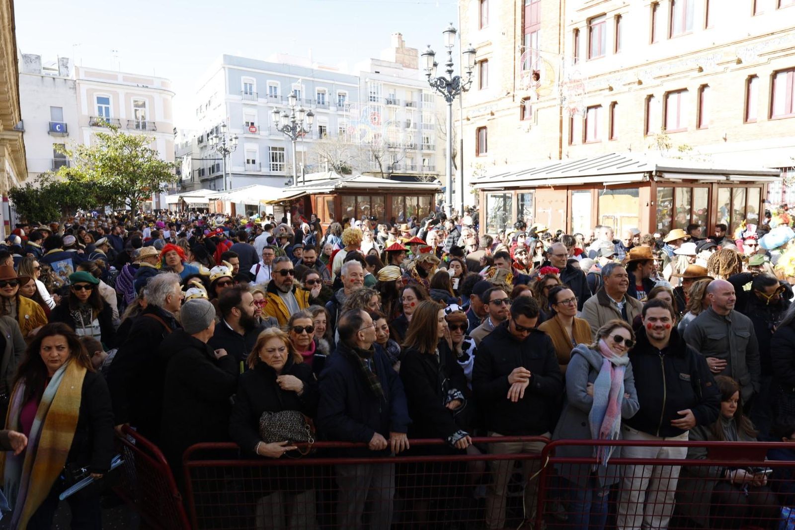 Las mejores imágenes del primer Sábado de Carnaval en Cádiz 2026