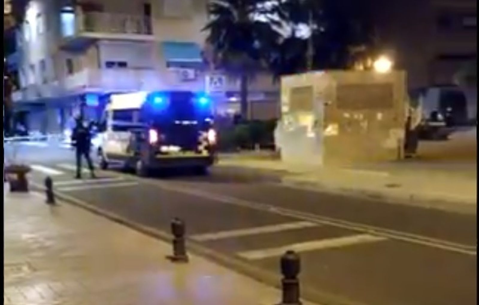 Un vehículo de la Policía Local en la zona