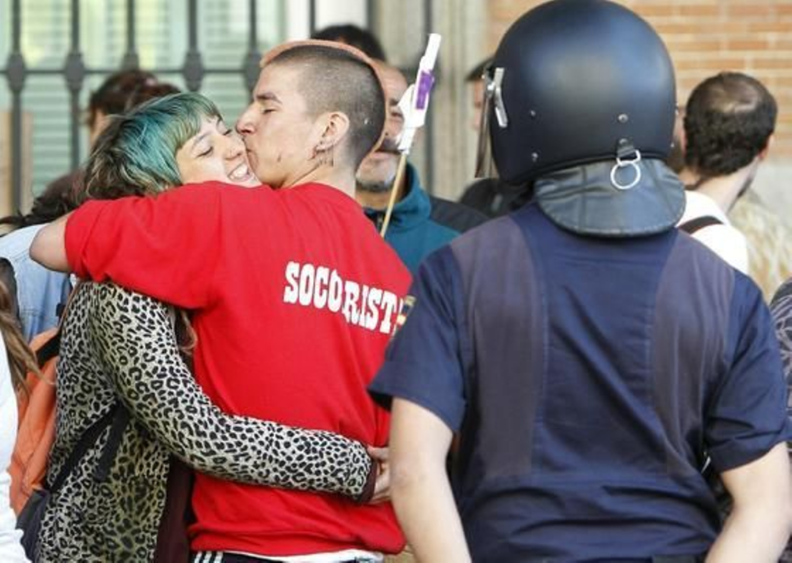 La Policía ha impedido la entrega del documento reivindicativo al Congreso de los Diputados.

Foto: EFE