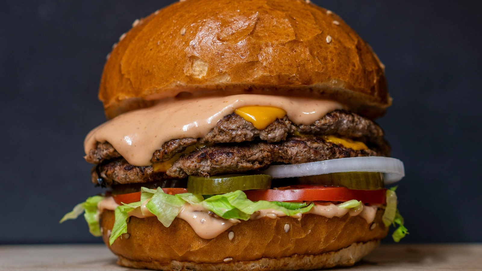 Granada es la segunda ciudad andaluza con más pedidos de hamburguesas