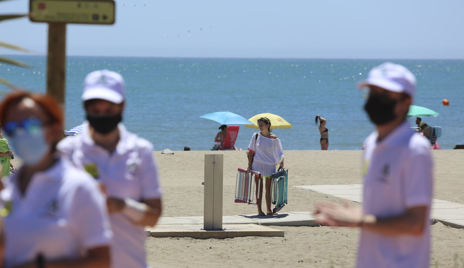 Fotos de los 90 vigilantes de la playa en Málaga capital