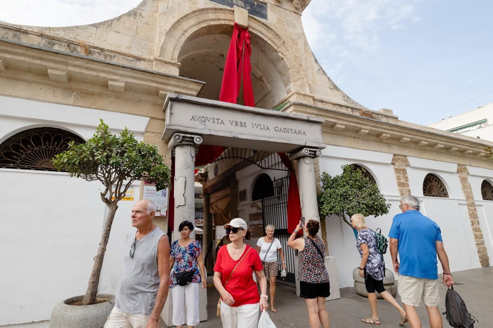Exterior del Mercado Central de Abastos.