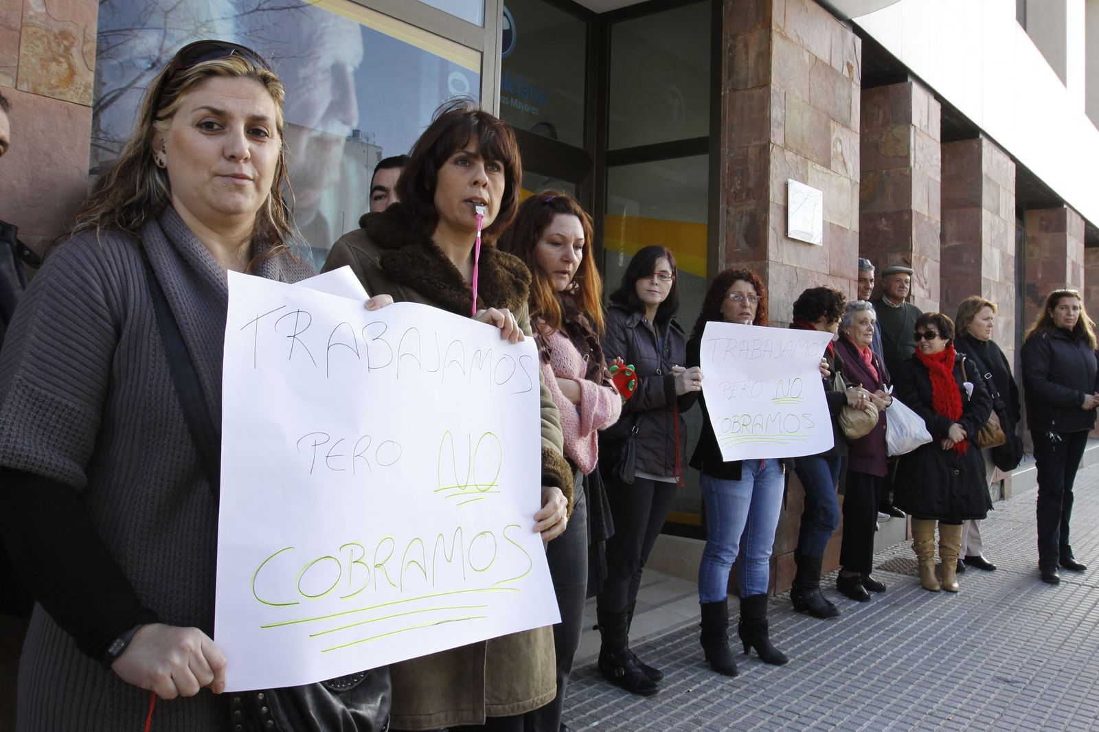 Protesta que protagonizaron los trabajadores de la residencia por motivos similares hace ya una década.