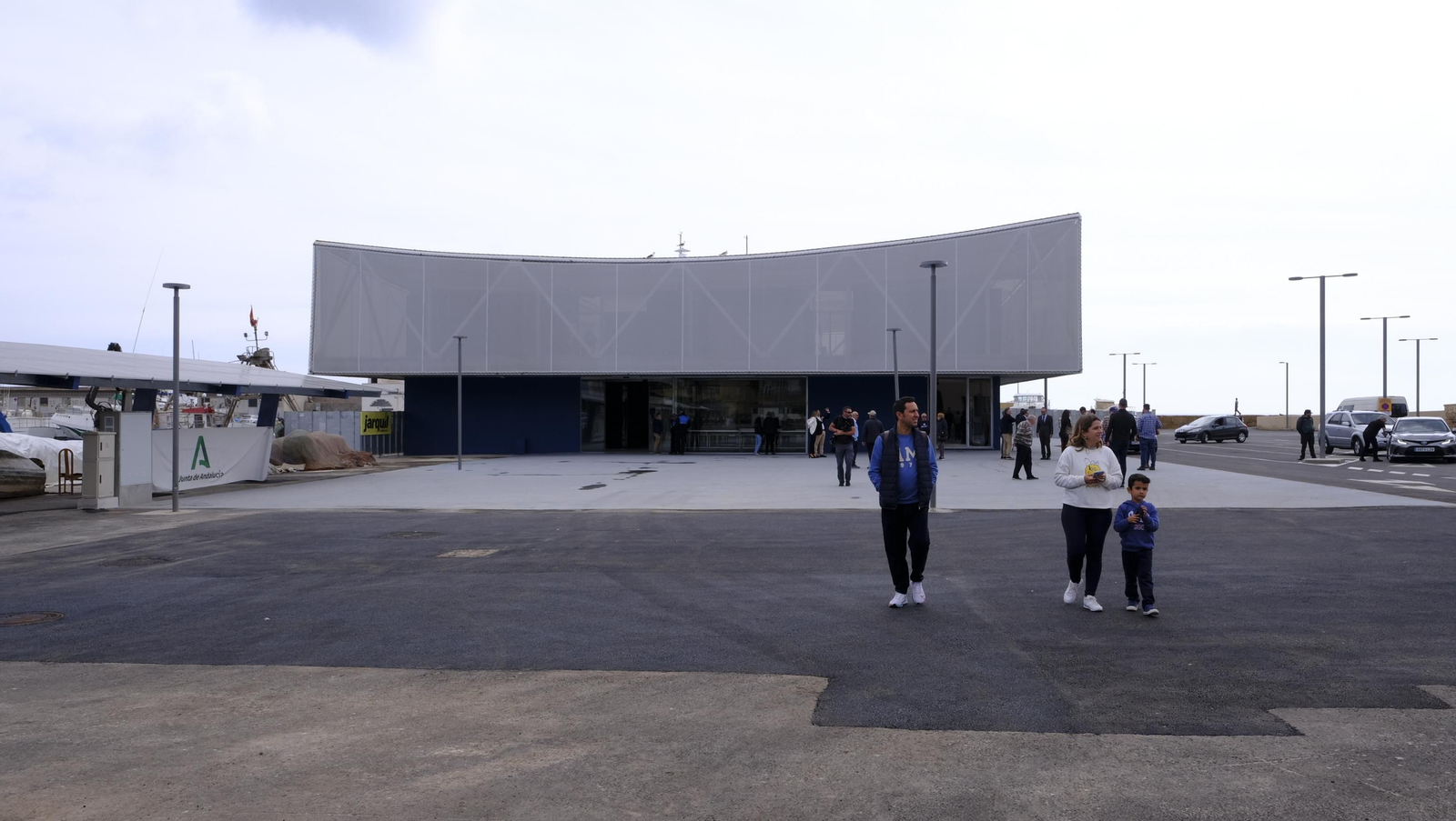 Imágenes de la inauguración de la Lonja del Puerto Pesquero de Roquetas de Mar