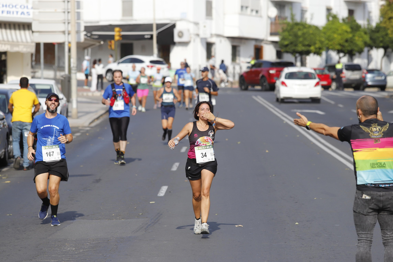 Las imágenes de la vuelta a Huelva de atletismo