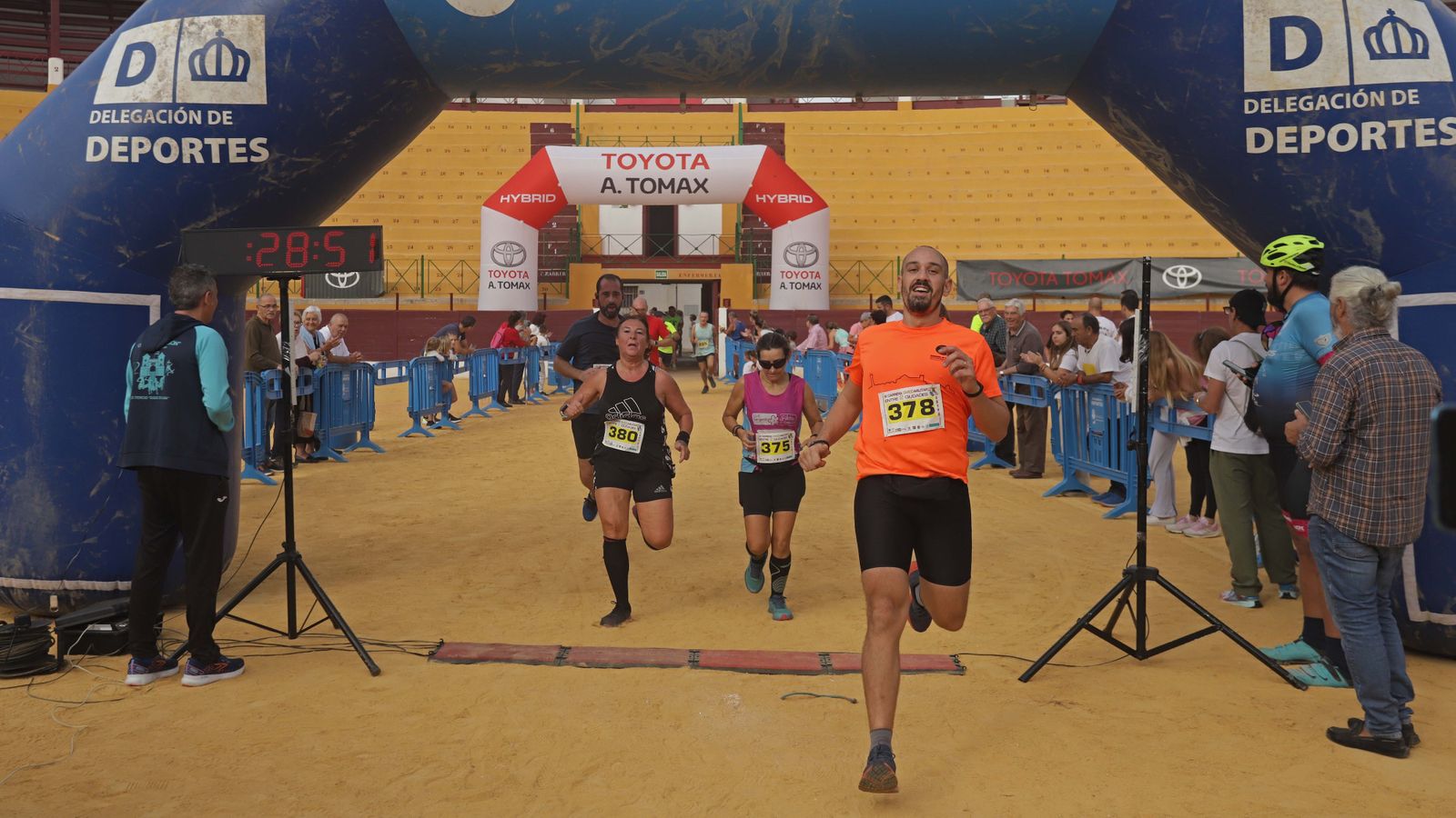 Fotos de la IX Carrera Cívico Militar 'Entre Dos Ciudades'