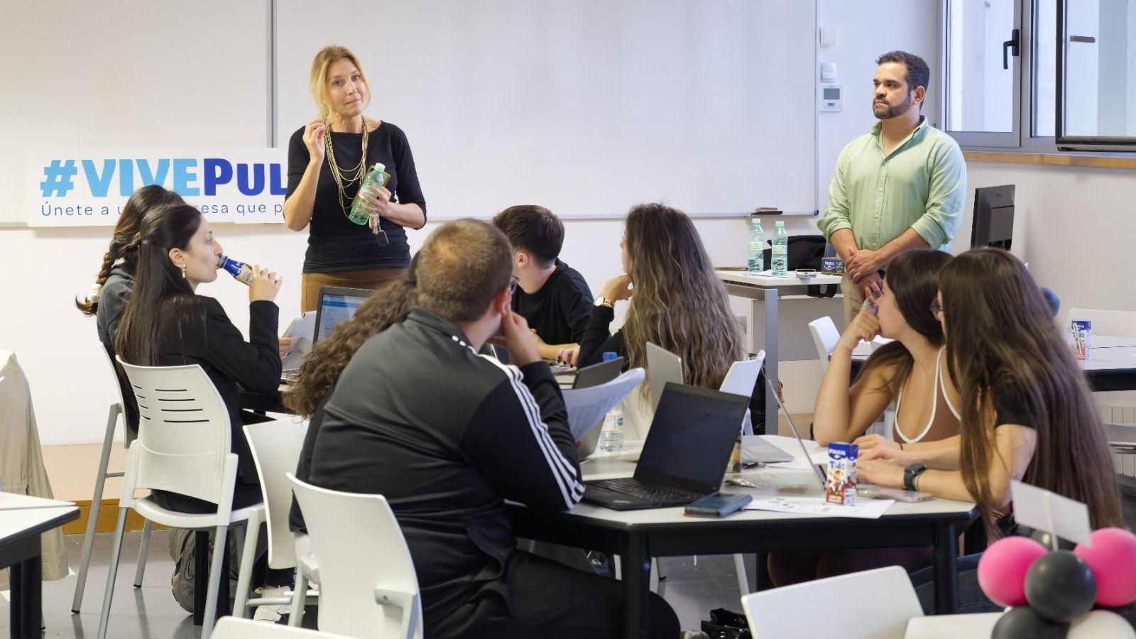 Estudiantes de la UGR participan en la tercera edición del Hackathon de Innovación