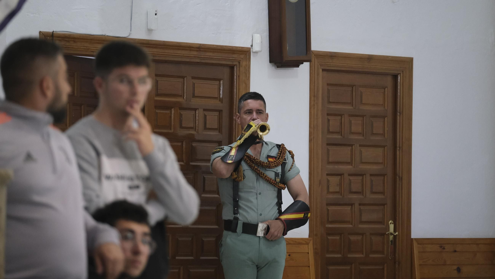 La Legión custodia el Cristo de la Buena Muerte en la Semana Santa de El Parador 2025