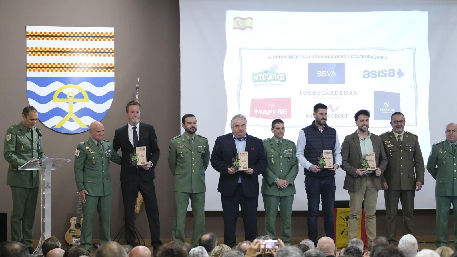 La Legión Española rinde tributo a los 'desérticos' en su gala, en imágenes