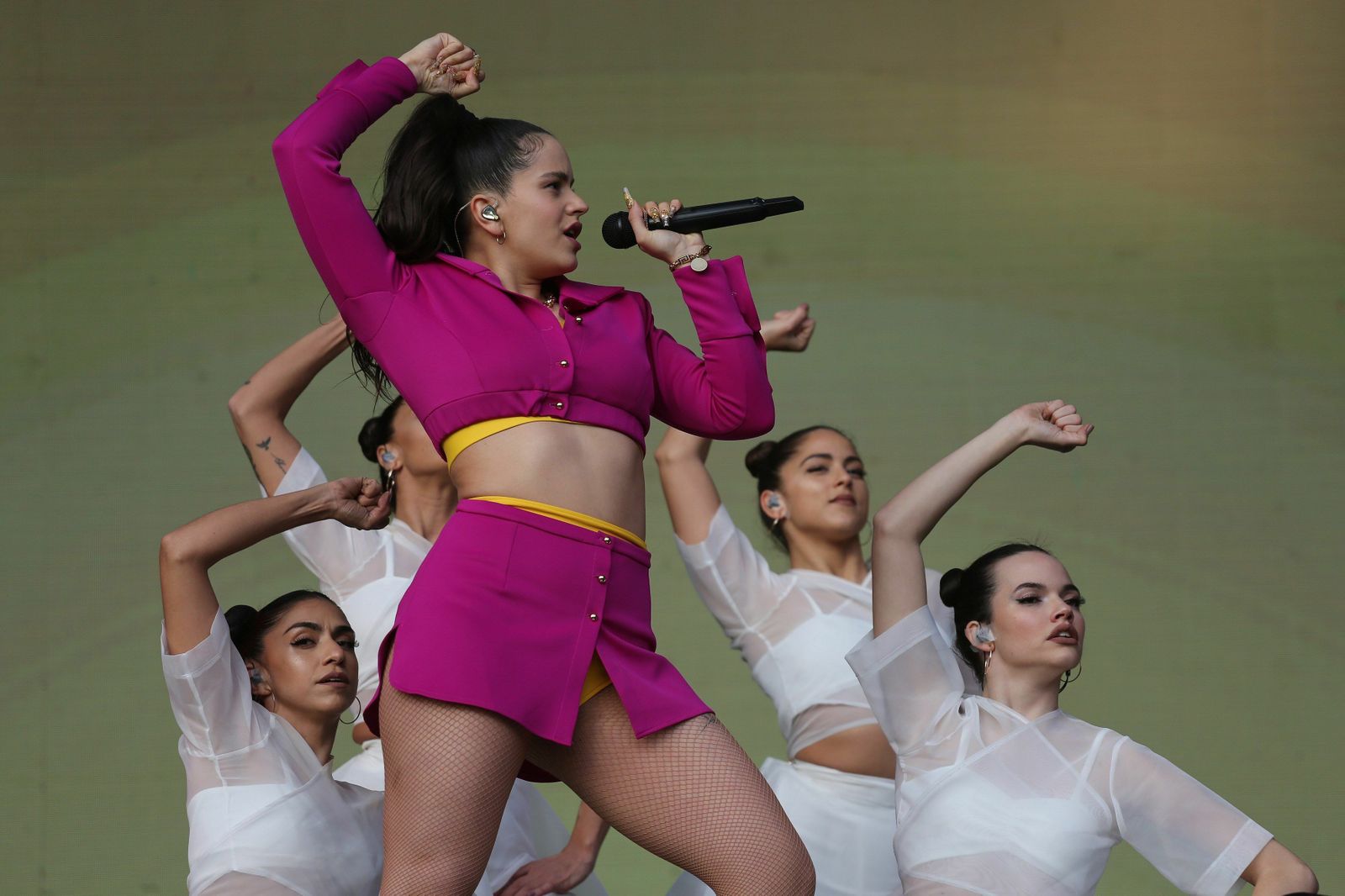 Rosalía en Chile durante una actuación